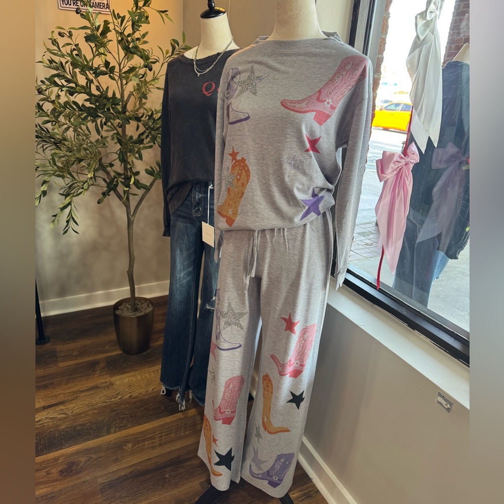 NWT Boutique Overstock lounge set